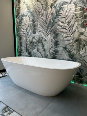 Vasca da bagno - Modello "Naive" Bianco Lucido