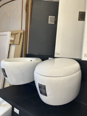 Sanitari sospesi - Modello "Touch" Bianco Lucido