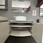 Mobile da bagno sospeso "Outline" Grigio Lucido