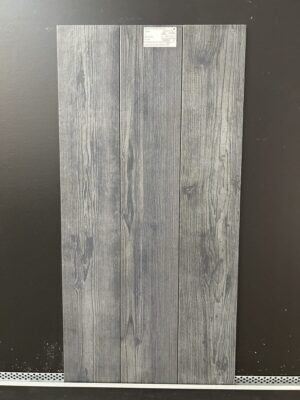 Piastrella "Quercia Ebano"