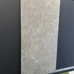 Piastrella "Holystone Dark"