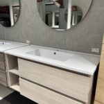 Mobile da bagno sospeso "Cubik" Chiaro