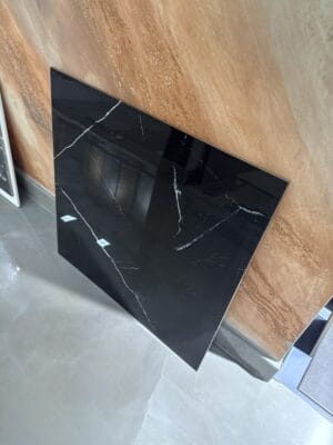 Piastrella “Marquinia Black” 60x60
