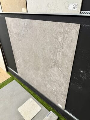Piastrella "Alpine Deep Grey Cross Real Matt"