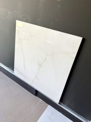 Piastrella “MRBL Onix Pearl Levigato"