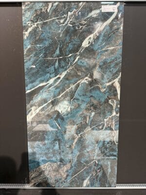 Piastrella "Crust Aqua"