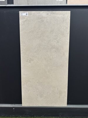 Piastrella "Royal Travertino Ebur Cross" 60x120