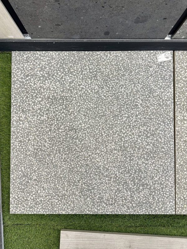 Piastrella “Art 20 Grigio"