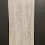 Piastrella "Royal Trav Ebur Vein"