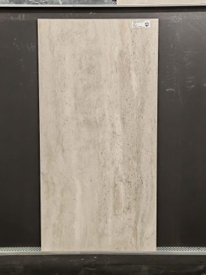 Piastrella "Royal Trav Ebur Vein"