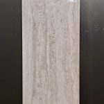 Piastrella "Royal Trav Griseo Vein"