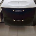 Mobile da bagno sospeso "Confort" Finitura Nero Lucido 75x52