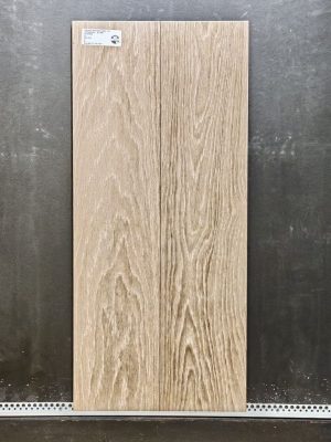 Piastrella "Rovere Anticato Nat"