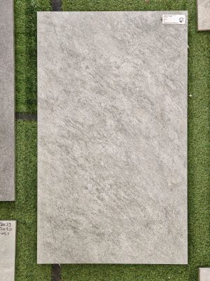 Piastrella “Quarz Cenere R11"