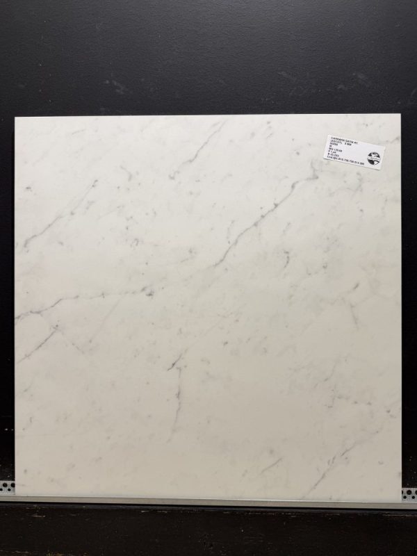Piastrella "Carrara Satin" 60x60