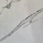 Piastrella "Calacatta White Lux"