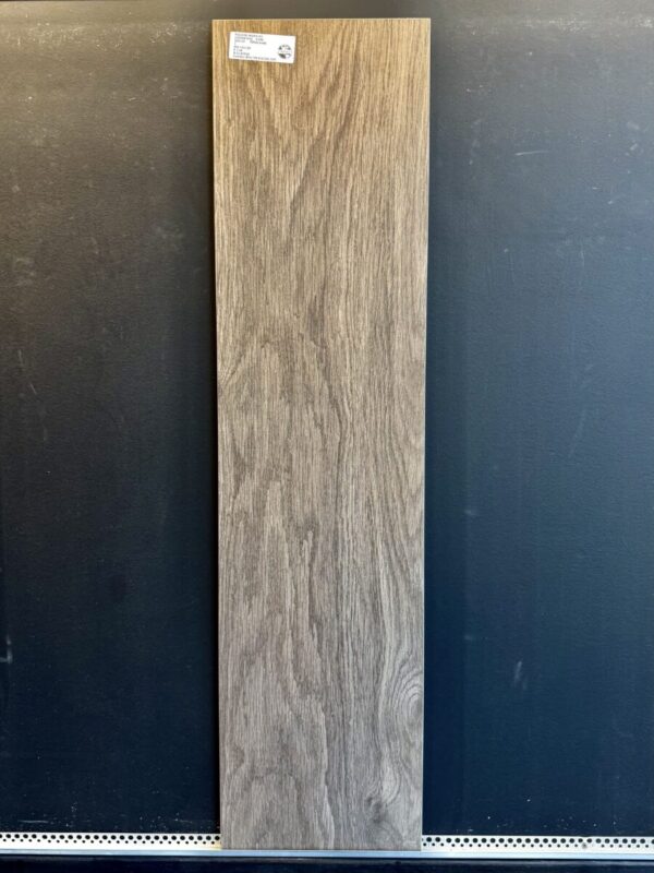 Piastrella "Rovere Moro"