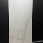 Piastrella "Ext Onice Bianco Mat"