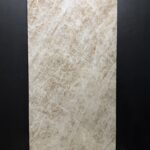 Piastrella "Iconic Yam Opale Lux"